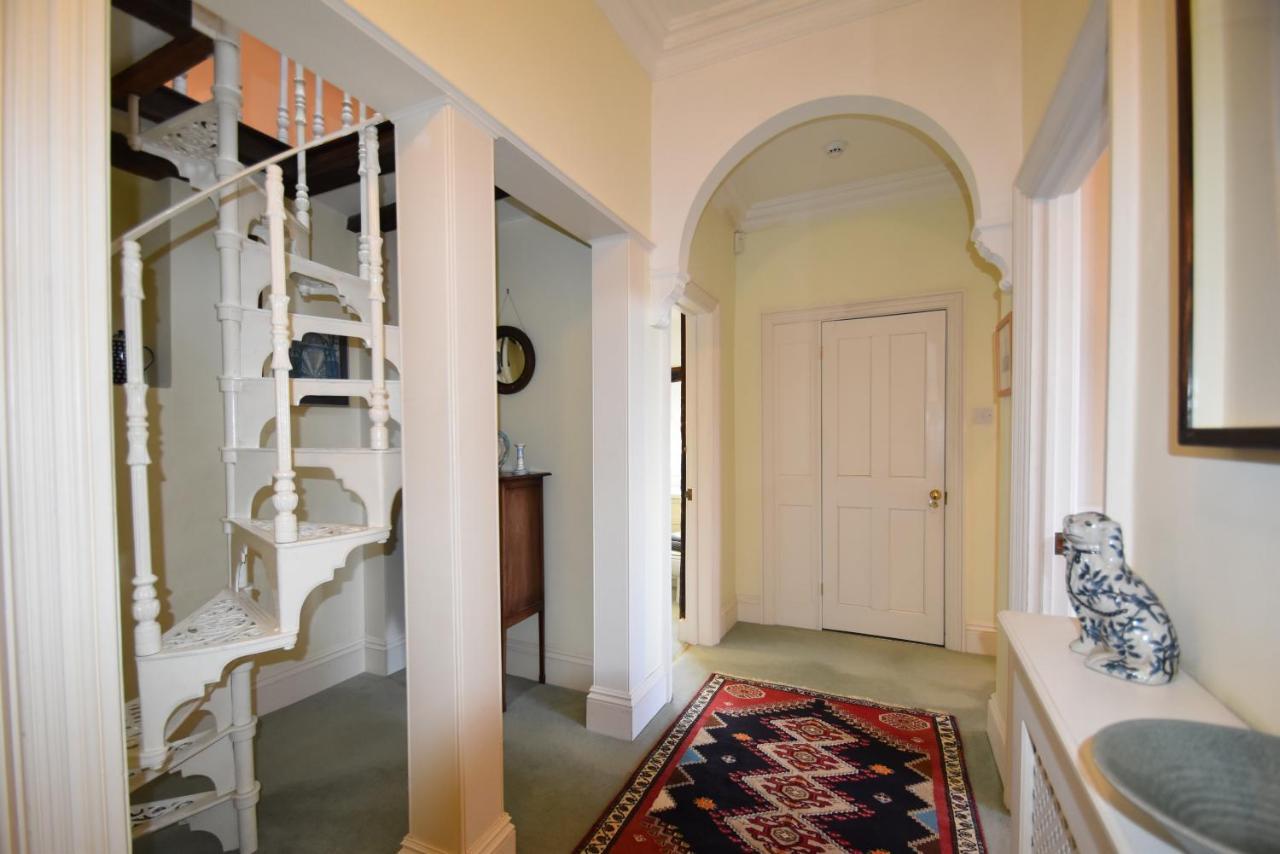 Whitefriars, Rye - Central Location With Parking For 3 Cars - Large Family Home Екстериор снимка